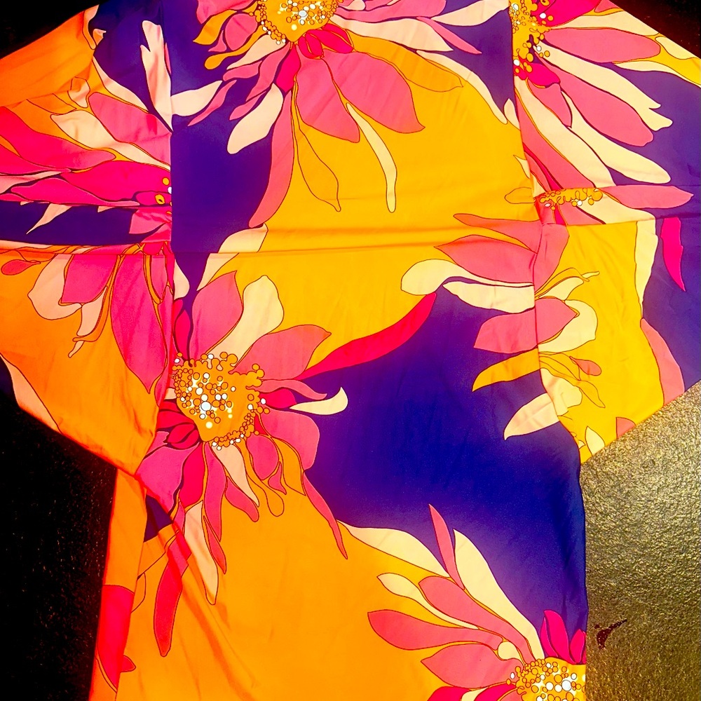 Stunning, Trina Turk, swim Tunic ✨ swim, cover-up, swim dress, fun, little dress